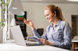Webinar od A do Z – jak przygotować się do pierwszego wystąpienia online?