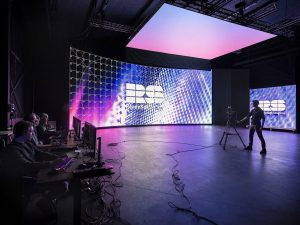 Ściana LED na konferencję: parametry techniczne i widoczność obrazu